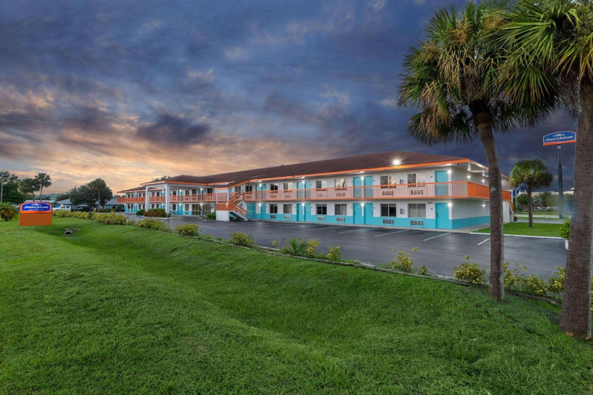 Howard Johnson By Wyndham Vero Beach/I-95 Zewnętrze zdjęcie